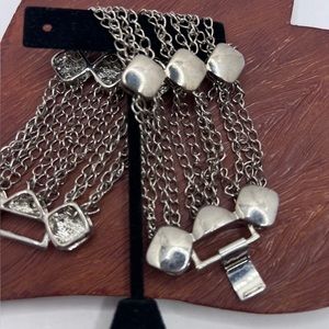 Beautiful Vintage Style Costume Silver Tone Jewelry Bracelet6.5”